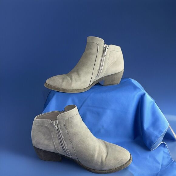 Maurices Gray Ankle Boots Size 8M EUC - Picture 2 of 10